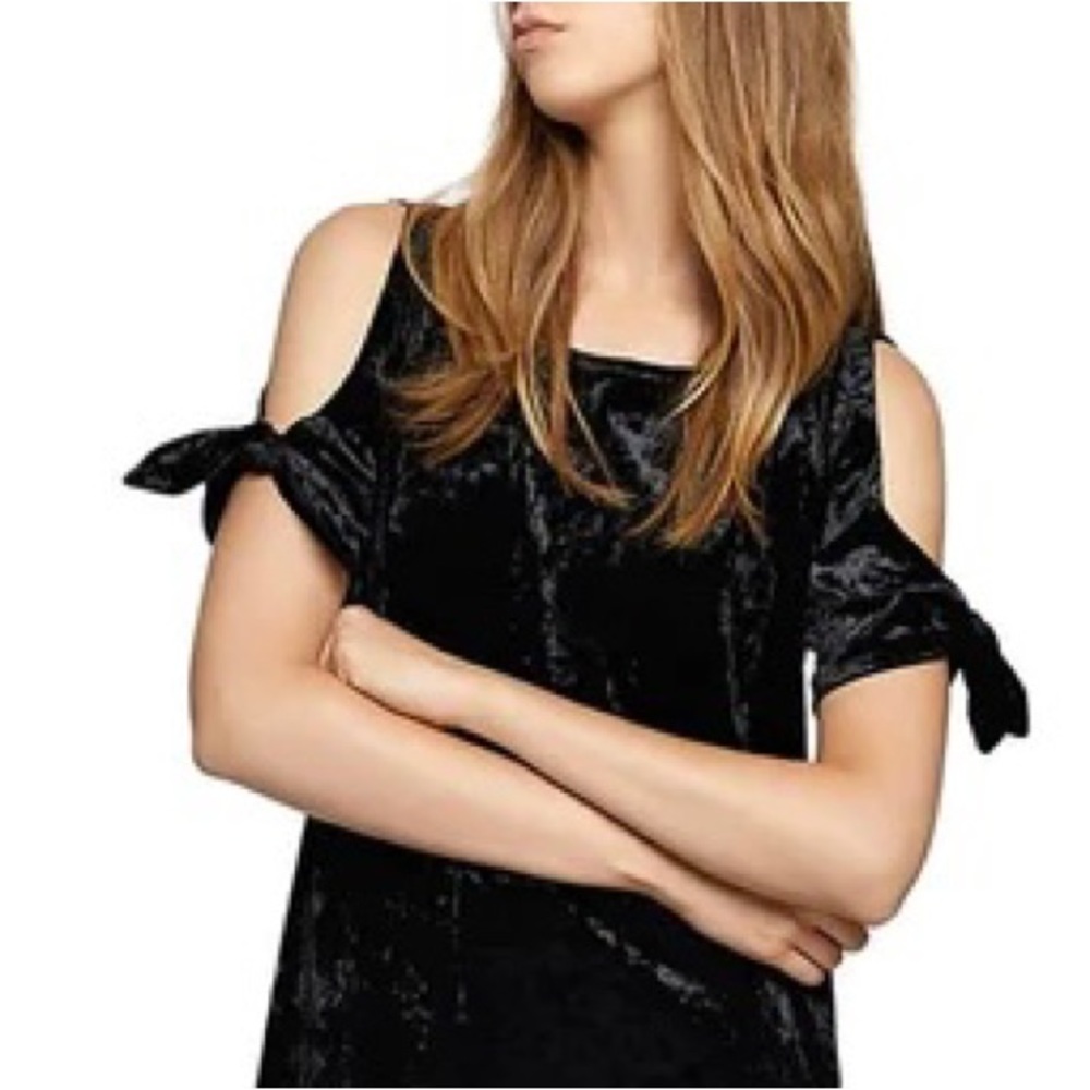 NWT Women’s Sanctuary top blouse cold shoulder black short sleeve size S